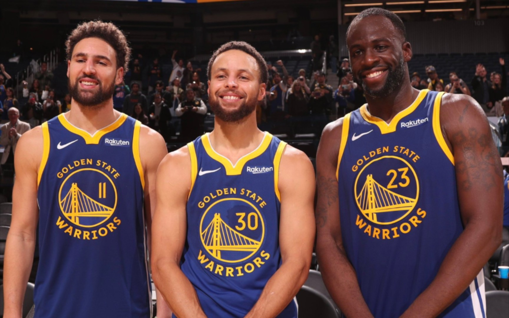 感受下塞尔维亚的篮球氛围！这阵势比足球场都炸裂！（走进塞尔维亚篮球现场：氛围炸裂，热度超越足球！）