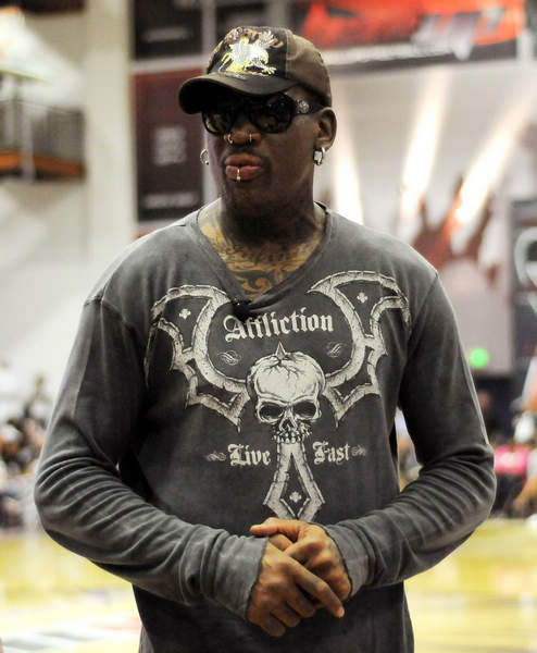 贝尔：维尼修斯和姆巴佩令人失望，他们把进攻变得复杂化了（贝尔：维尼修斯与姆巴佩令人失望，让球队进攻过于复杂）