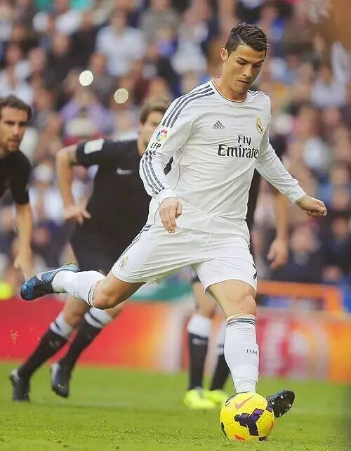 马里vs赞比亚首发：图雷领衔！库利巴利、萨卡拉在列（马里对阵赞比亚首发阵容出炉：图雷挂帅，库利巴利与萨卡拉入选）